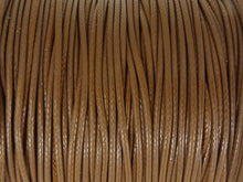 Lade das Bild in den Galerie-Viewer, Baumwoll Kordel Korean Wax Cord 1mm in mittelbraun
