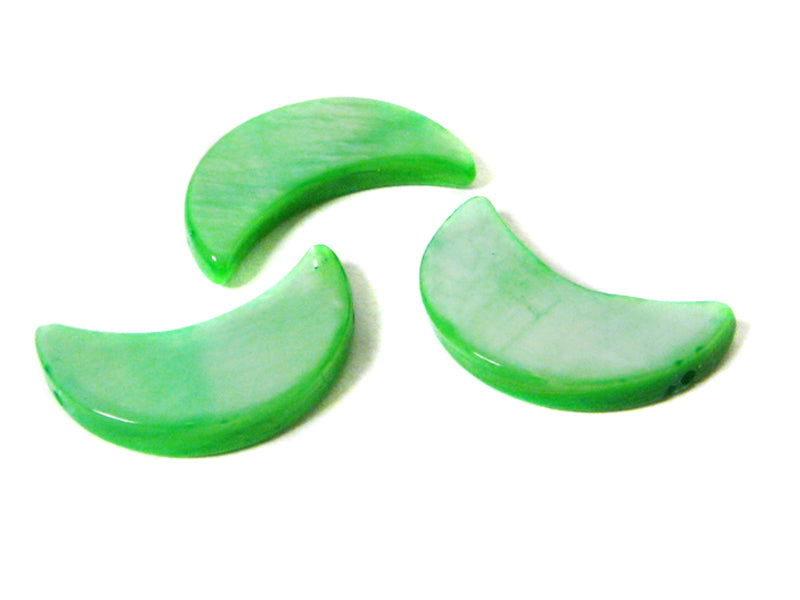 Perlmuttperlen “Mond“ in grün - 10 Stück
