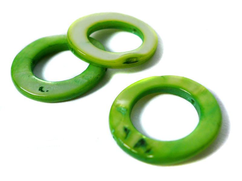 Perlmuttperlen “Donuts“ in grün 20 mm - 5 Stück