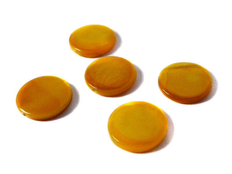 Perlmuttperlen “Buttons“ in gelb 12 mm - 10 Stück