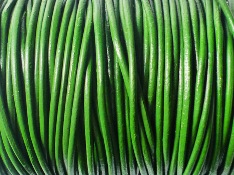 Lederband “Endlos“ in dunkelgrün 2 mm - 1 Meter