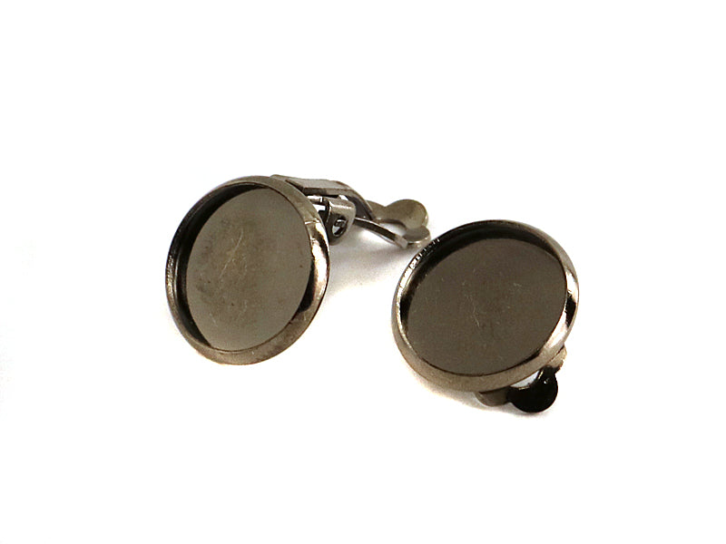 Ohrclips / Ohrringe in schwarz mit Fassung 12 mm Durchmesser