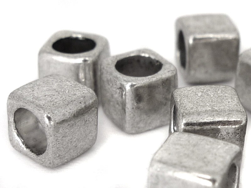 Metallperlen / Metallspacer “Würfel“ in silber 6 mm - 100 Stück