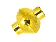 Lade das Bild in den Galerie-Viewer, Magnetverschluss “Kugel“ für Bänder 4 mm in goldfarben
